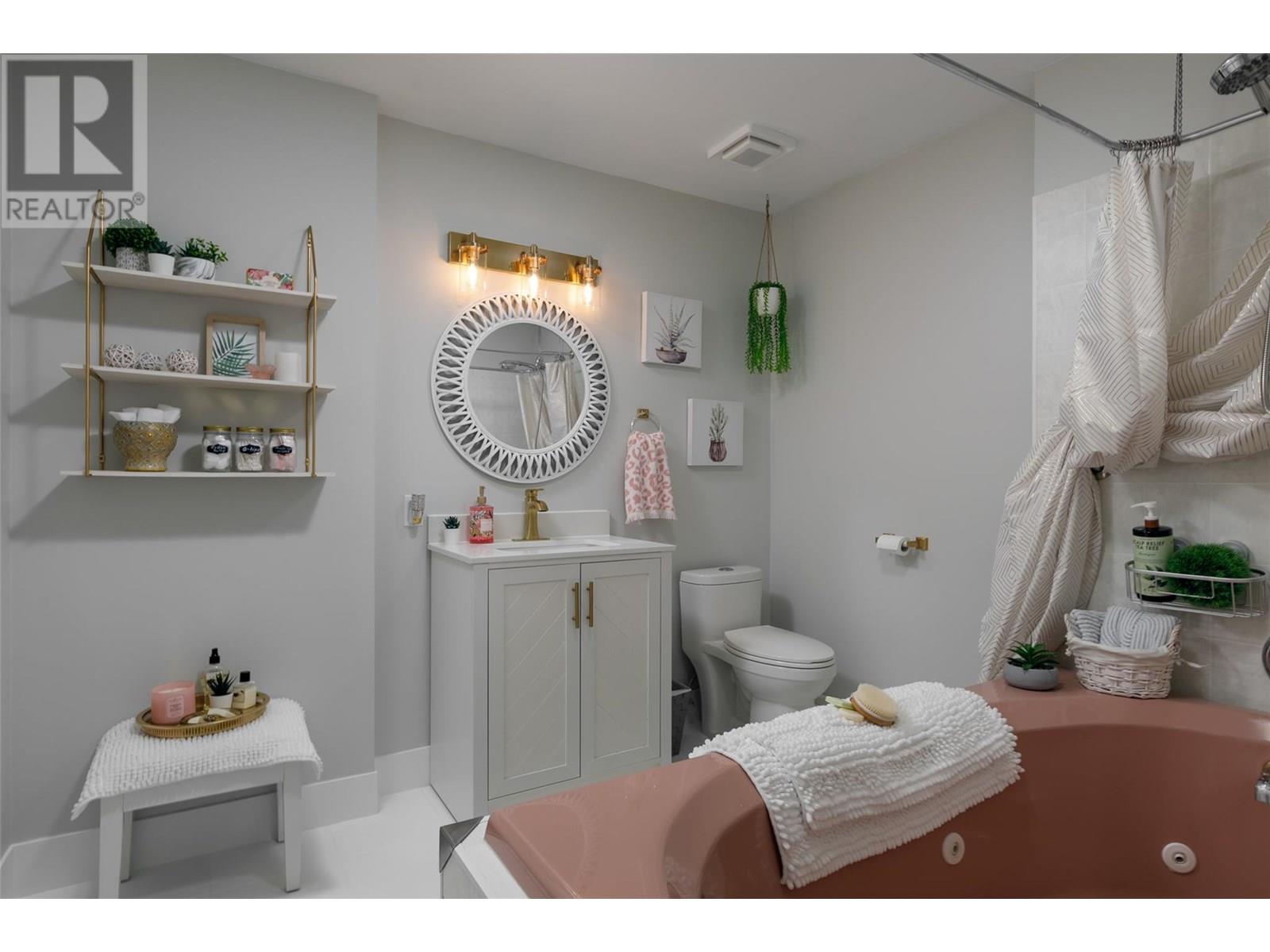  11935 Okanagan Centre Road West, Lake Country