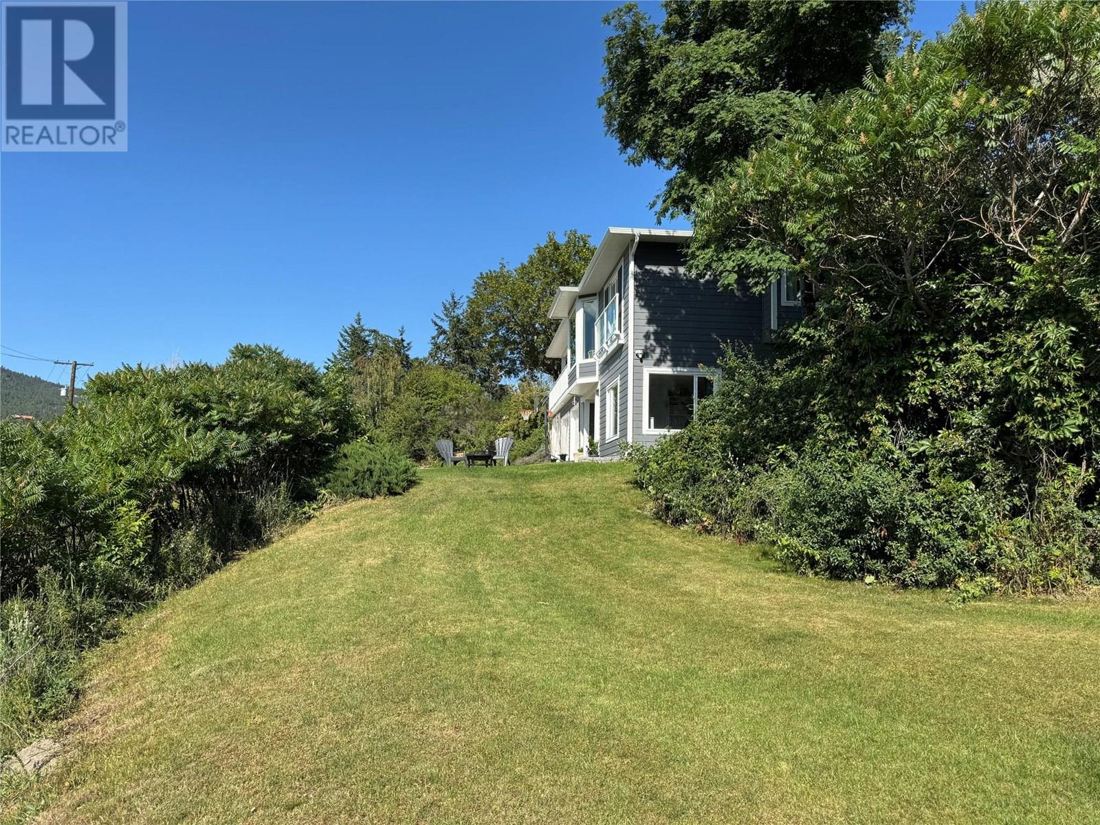  11935 Okanagan Centre Road West, Lake Country