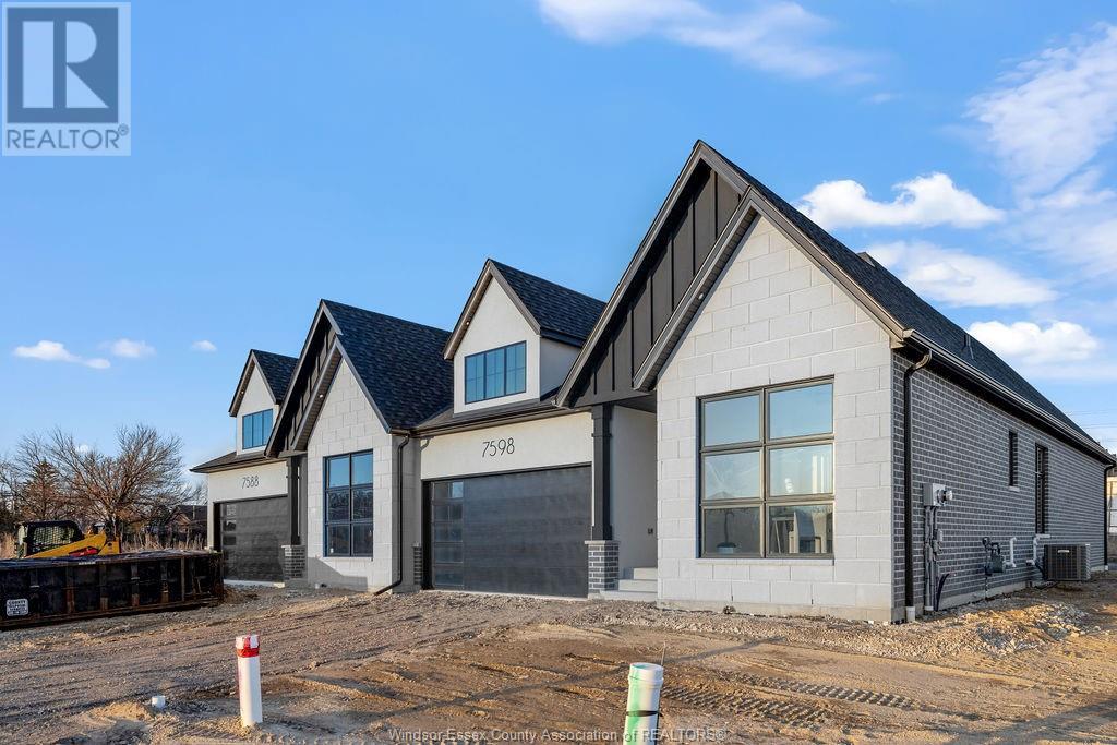Photo 4 of 7598 Silverleaf Lane, Lasalle ON