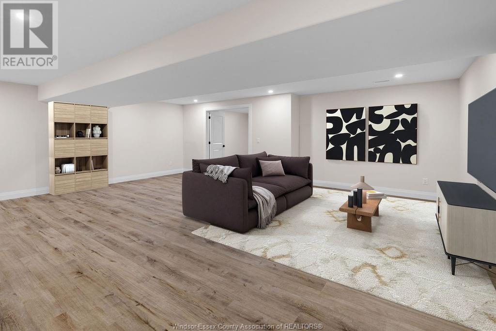 Photo 42 of 7598 Silverleaf Lane, Lasalle ON