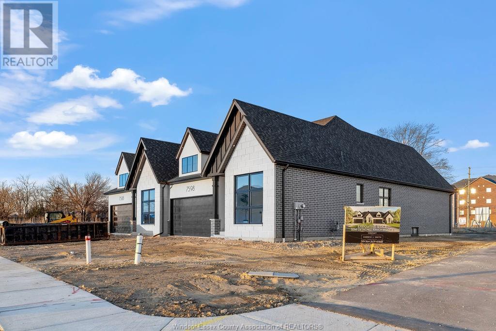 Photo 5 of 7598 Silverleaf Lane, Lasalle ON
