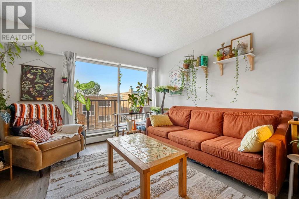 Single Family House for Sale in C   Avenue SW Cliff Bungalow Calgary 