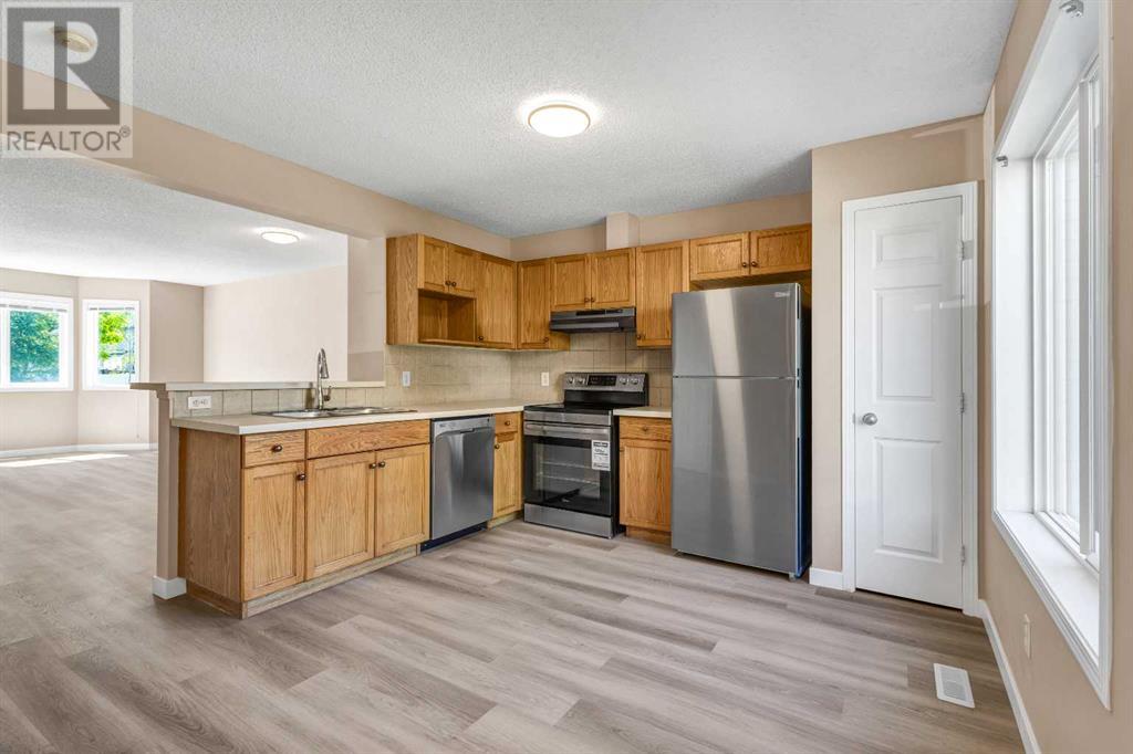 Single Family House for Sale in  Royal Birch Villas NW Royal Oak Calgary 