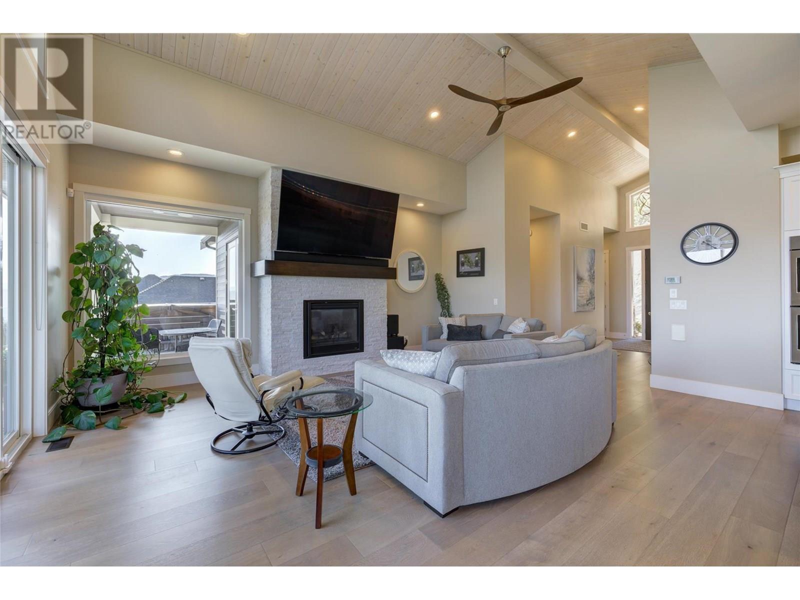  3357 Hihannah View, West Kelowna