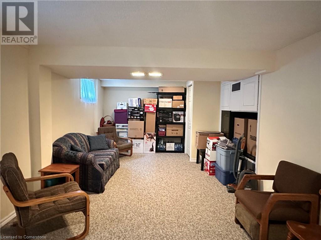 Photo 29 of 129 Broker Drive, Hamilton ON