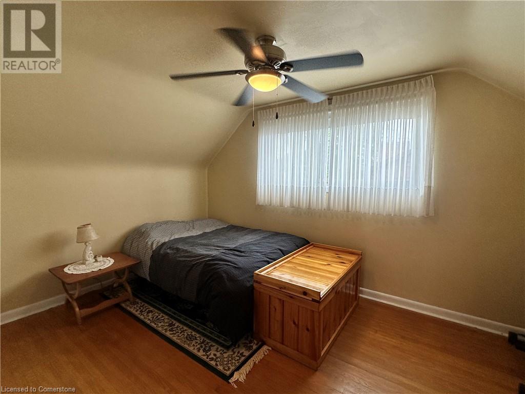 Photo 27 of 129 Broker Drive, Hamilton ON