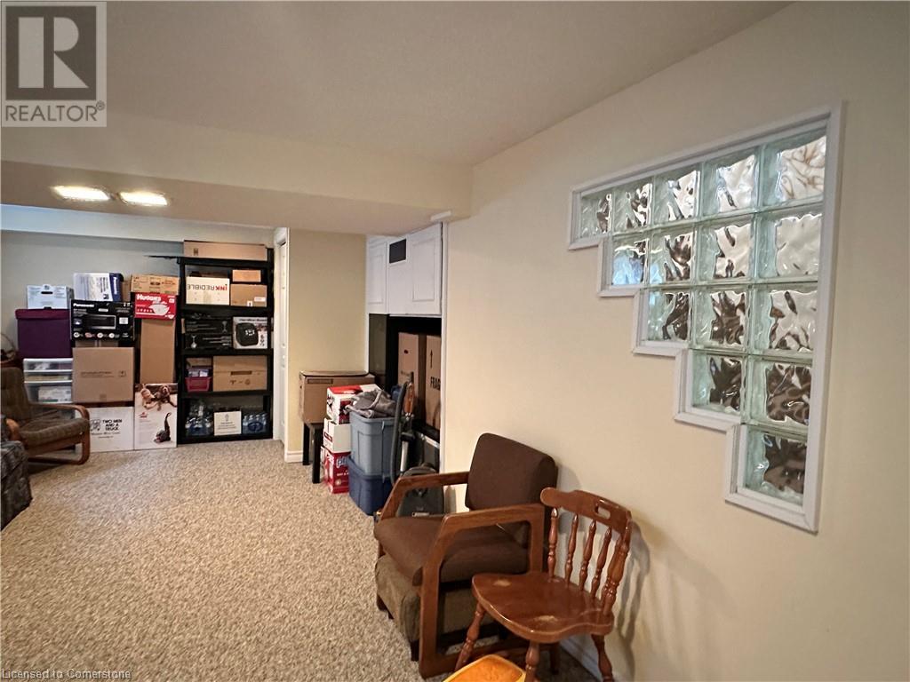 Photo 15 of 129 Broker Drive, Hamilton ON