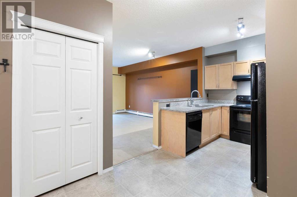 Single Family House for Sale in   Panamount Drive NW Panorama Hills Calgary 