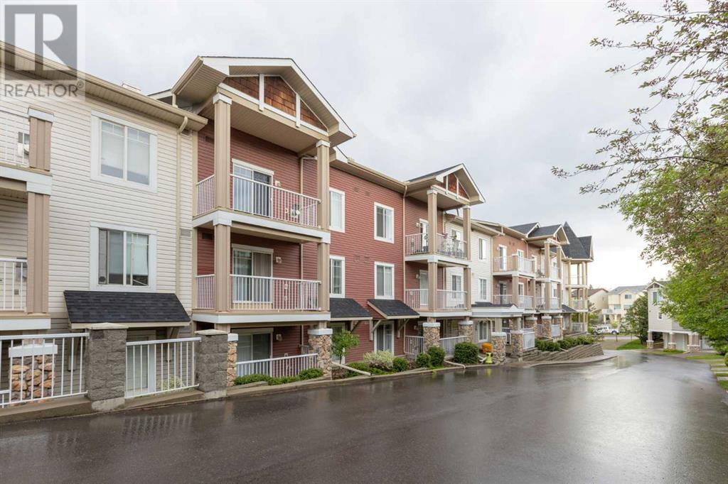 Single Family House for Sale in   Panamount Drive NW Panorama Hills Calgary 