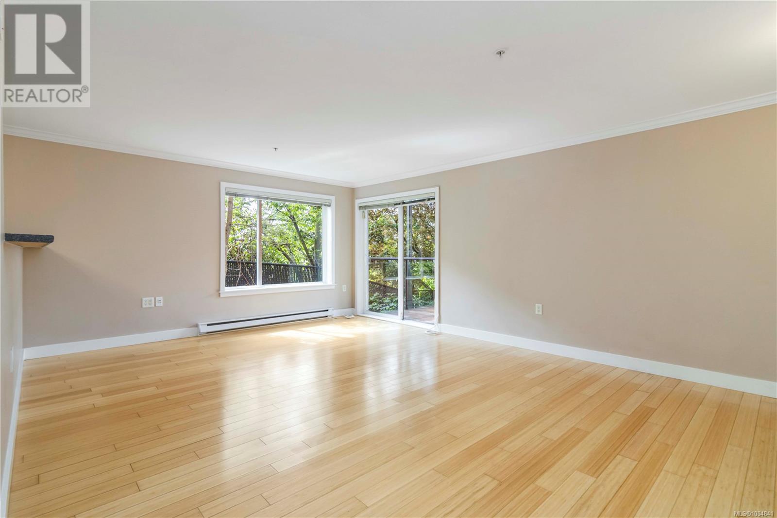 #205 356 GORGE RD E - Image 4