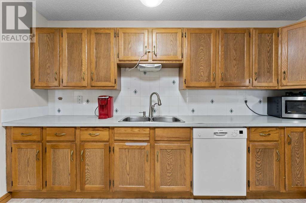 Single Family House Bungalow for Sale in  Beddington Circle NE Beddington Heights Calgary 