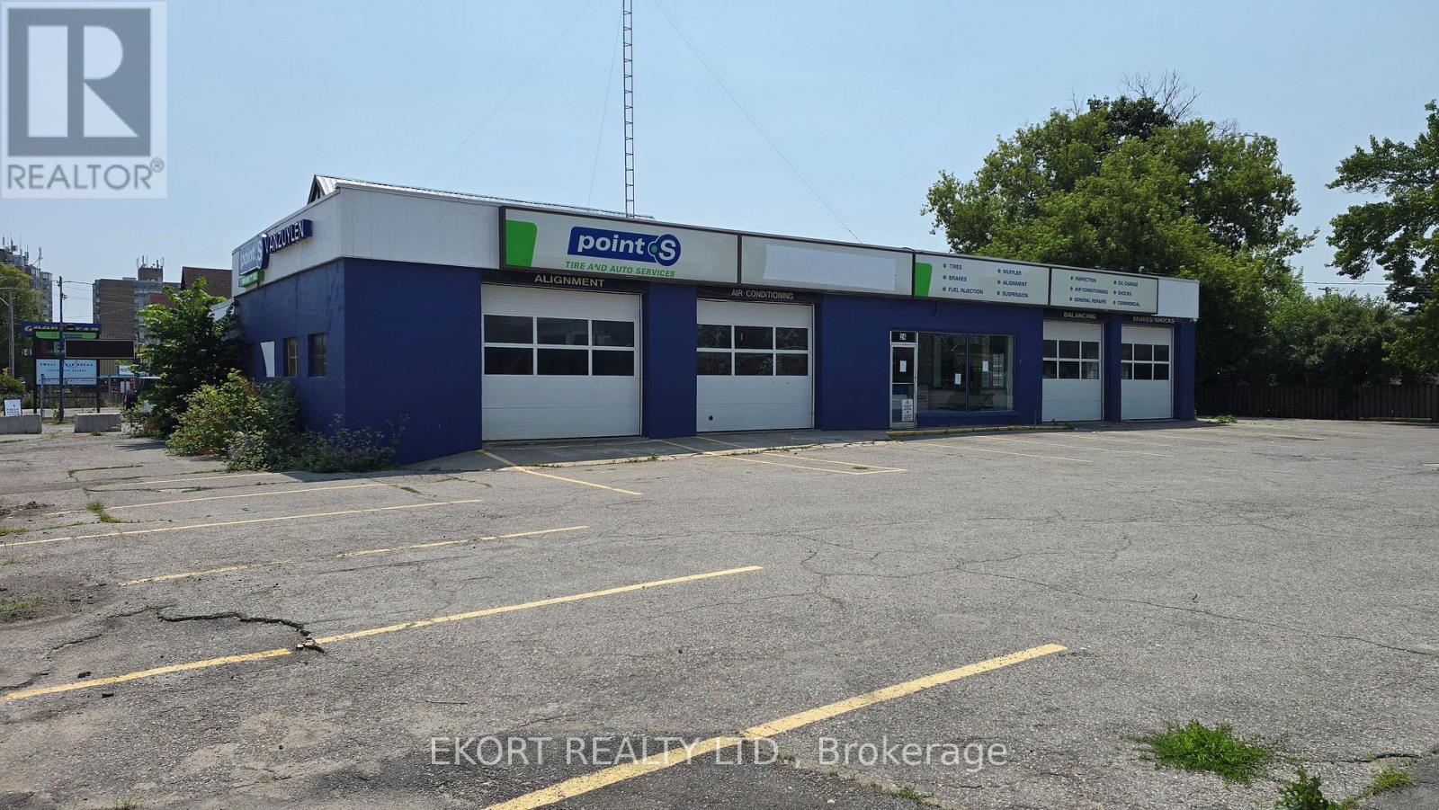 Photo 23 of 24 North Front Street, Belleville ON