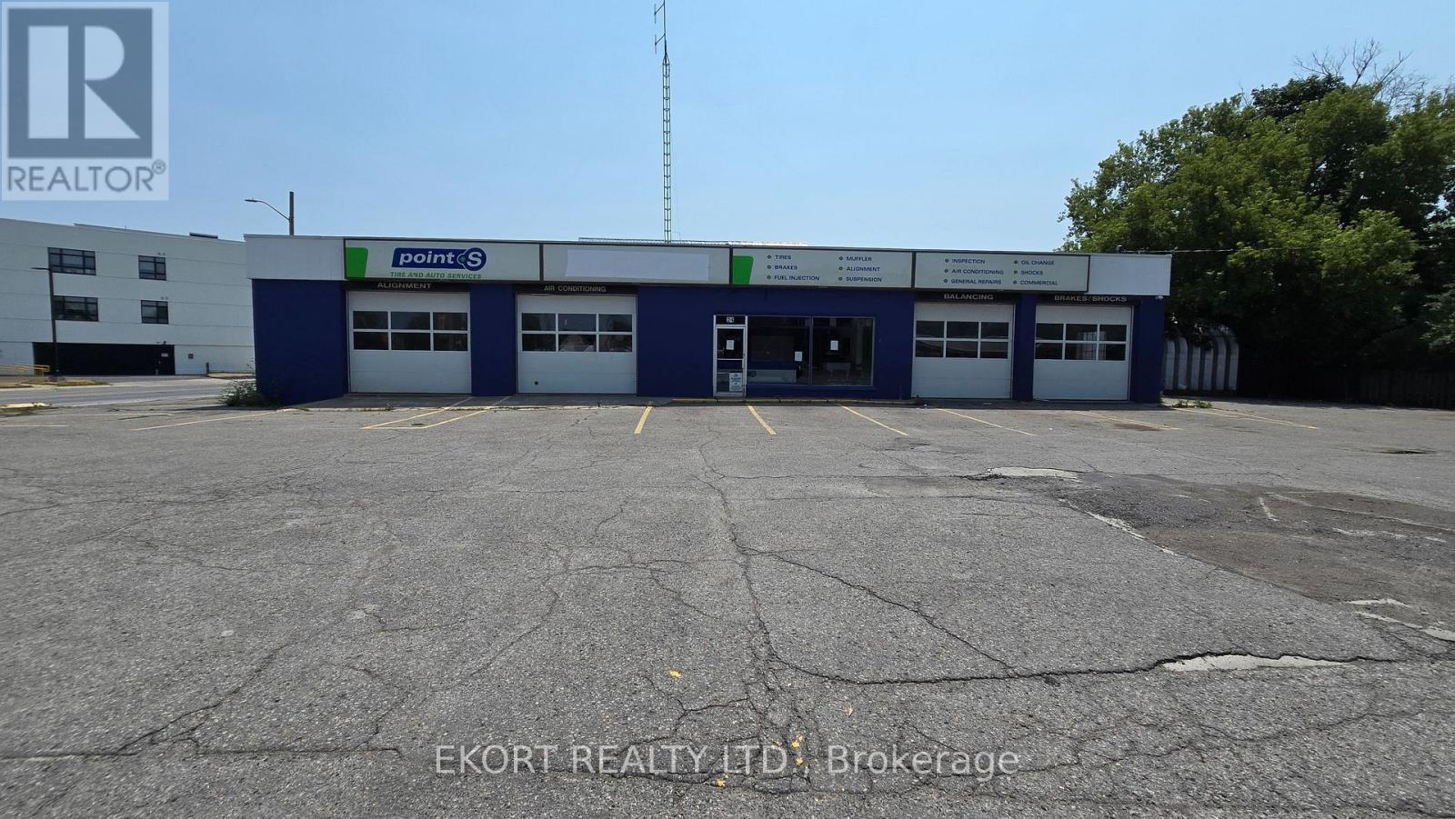 Photo 10 of 24 North Front Street, Belleville ON