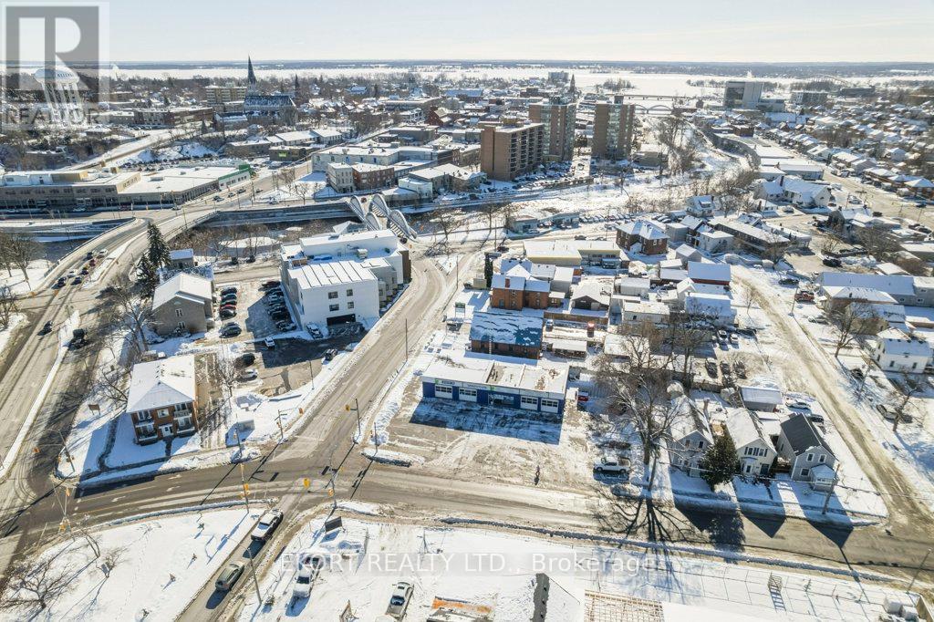 Photo 12 of 24 North Front Street, Belleville ON