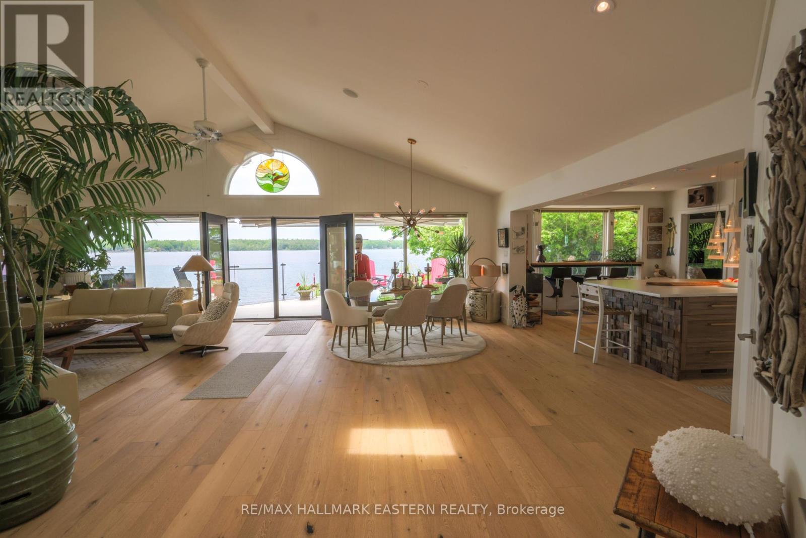 Photo 28 of 1052 Tedford Lane, Dourodummer ON
