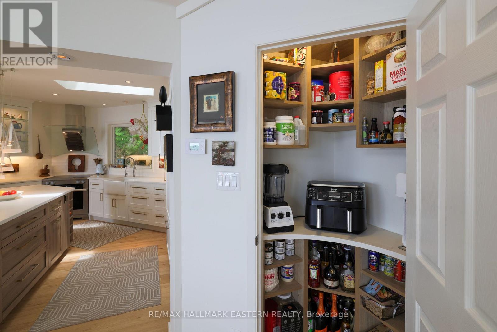 Photo 11 of 1052 Tedford Lane, Dourodummer ON