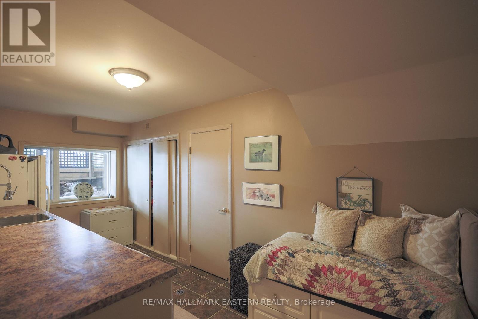 Photo 15 of 1052 Tedford Lane, Dourodummer ON