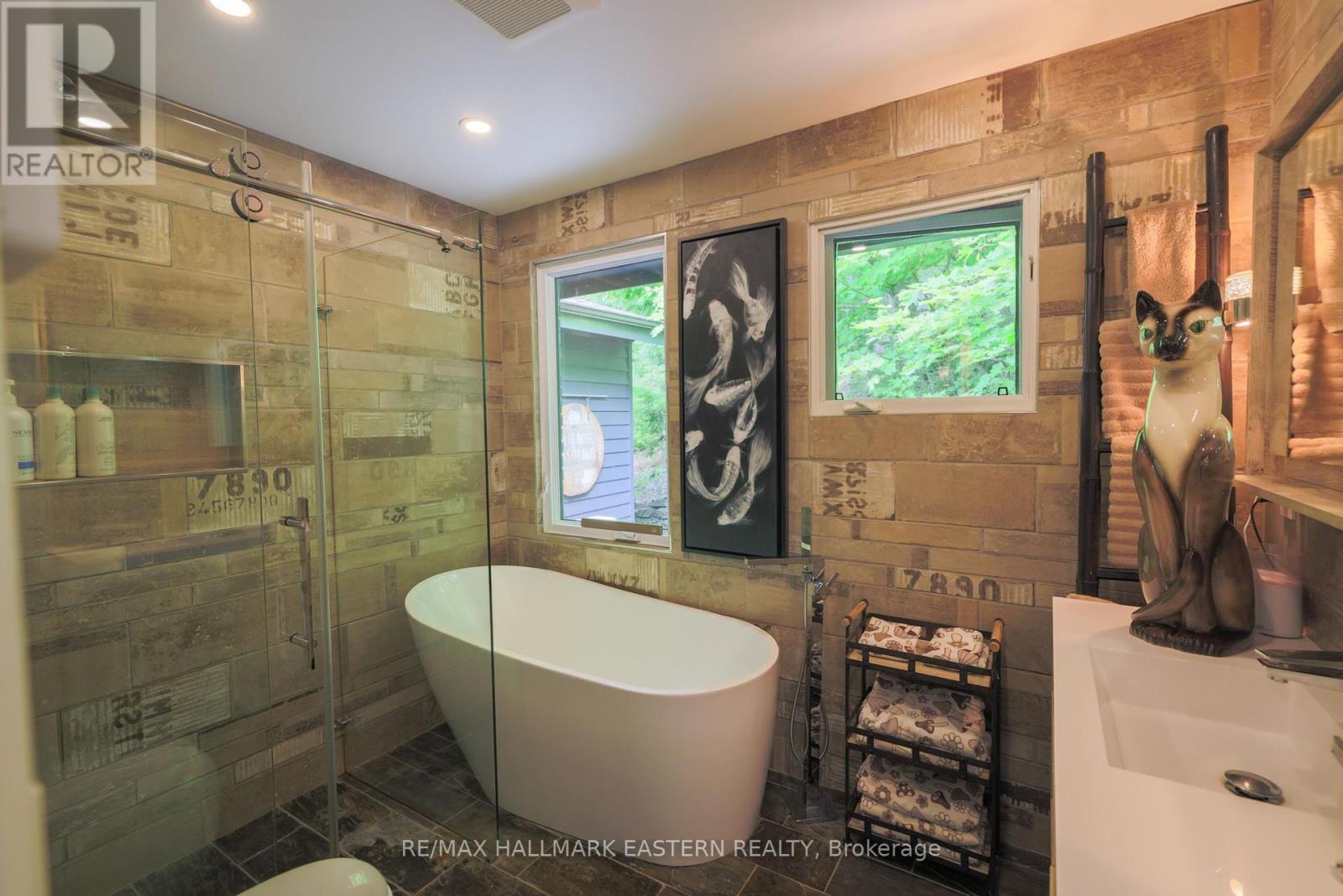 Photo 1 of 1052 Tedford Lane, Dourodummer ON
