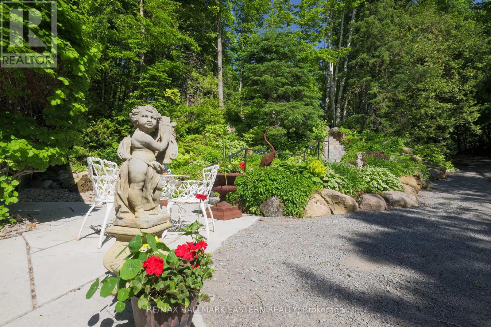 Photo 12 of 1052 Tedford Lane, Dourodummer ON