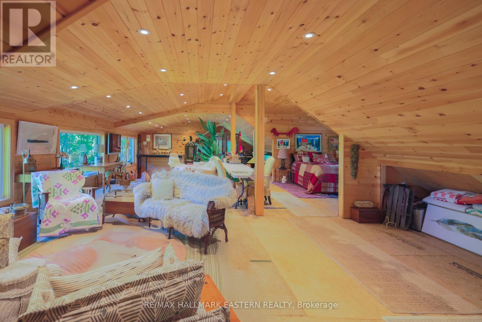Photo 3 of 1052 Tedford Lane, Dourodummer ON