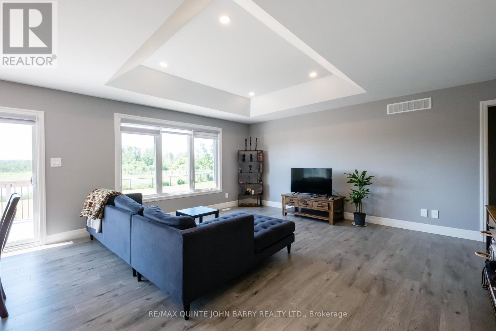 Photo 15 of 29 Cattail Crescent, Quinte West ON