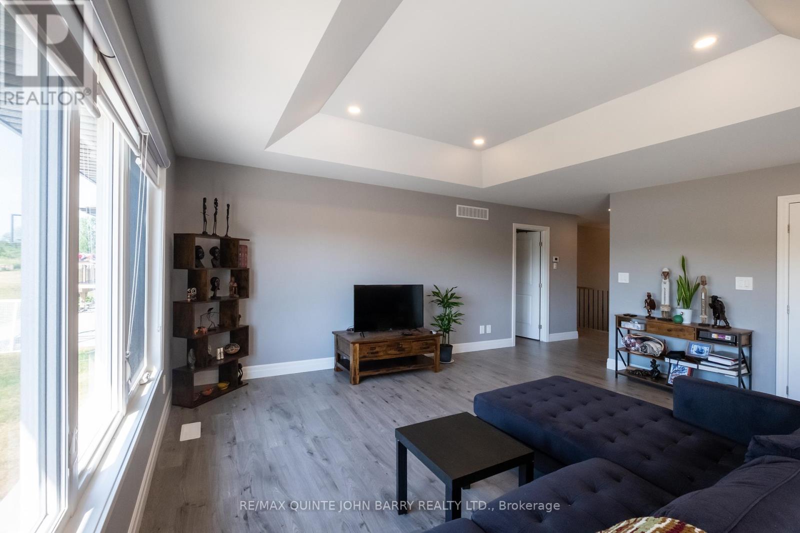 Photo 11 of 29 Cattail Crescent, Quinte West ON