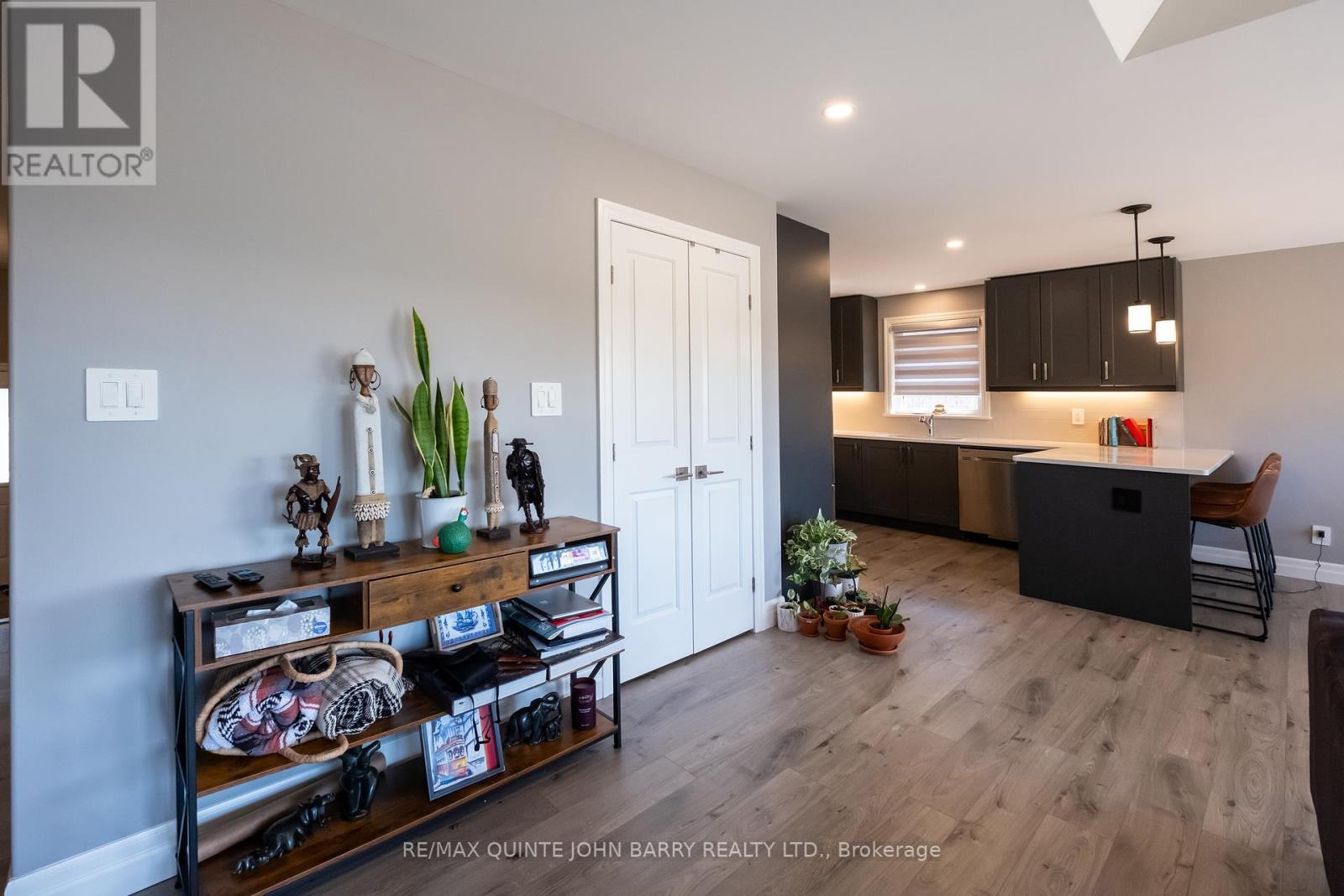 Photo 7 of 29 Cattail Crescent, Quinte West ON