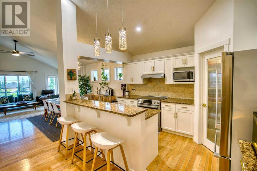 Photo 10 of 109 Aspen Stone Place Sw, Calgary AB