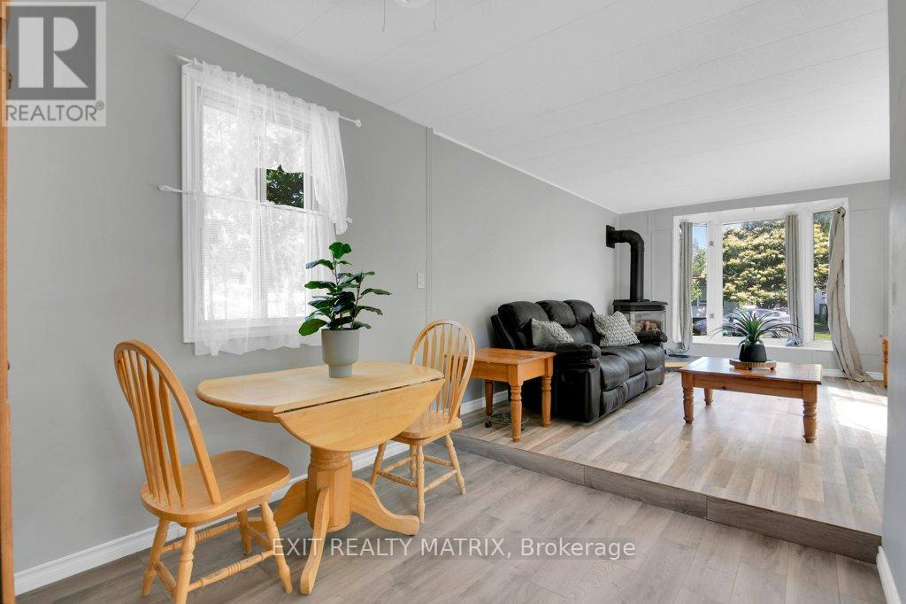 Photo 1 of 8930 Lynwood Park Private, Ottawa ON