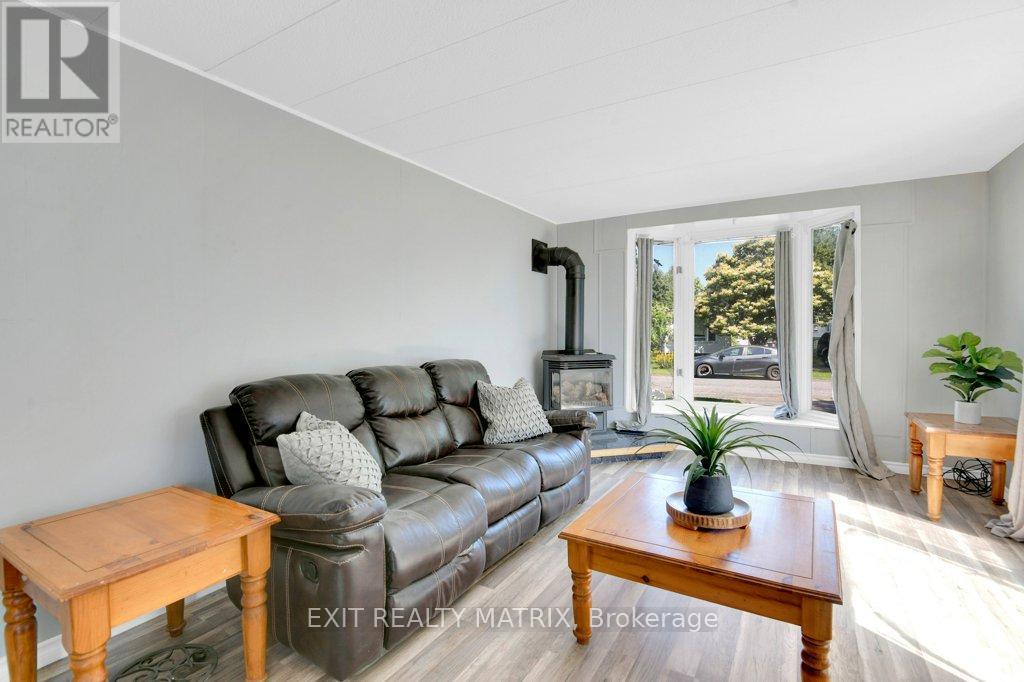 Photo 13 of 8930 Lynwood Park Private, Ottawa ON