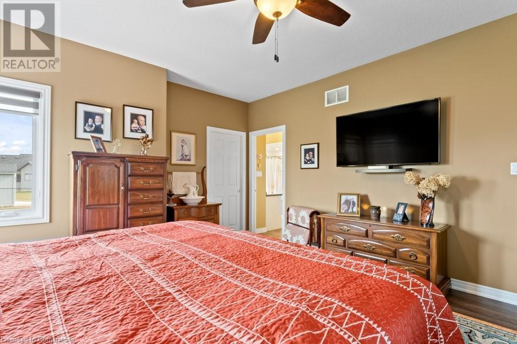 Photo 23 of 6 Silverthorne Court, Dunnville ON