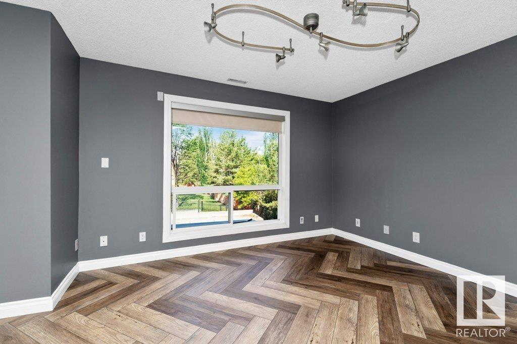 Photo 24 of 214 10105 95 St Nw, Edmonton AB