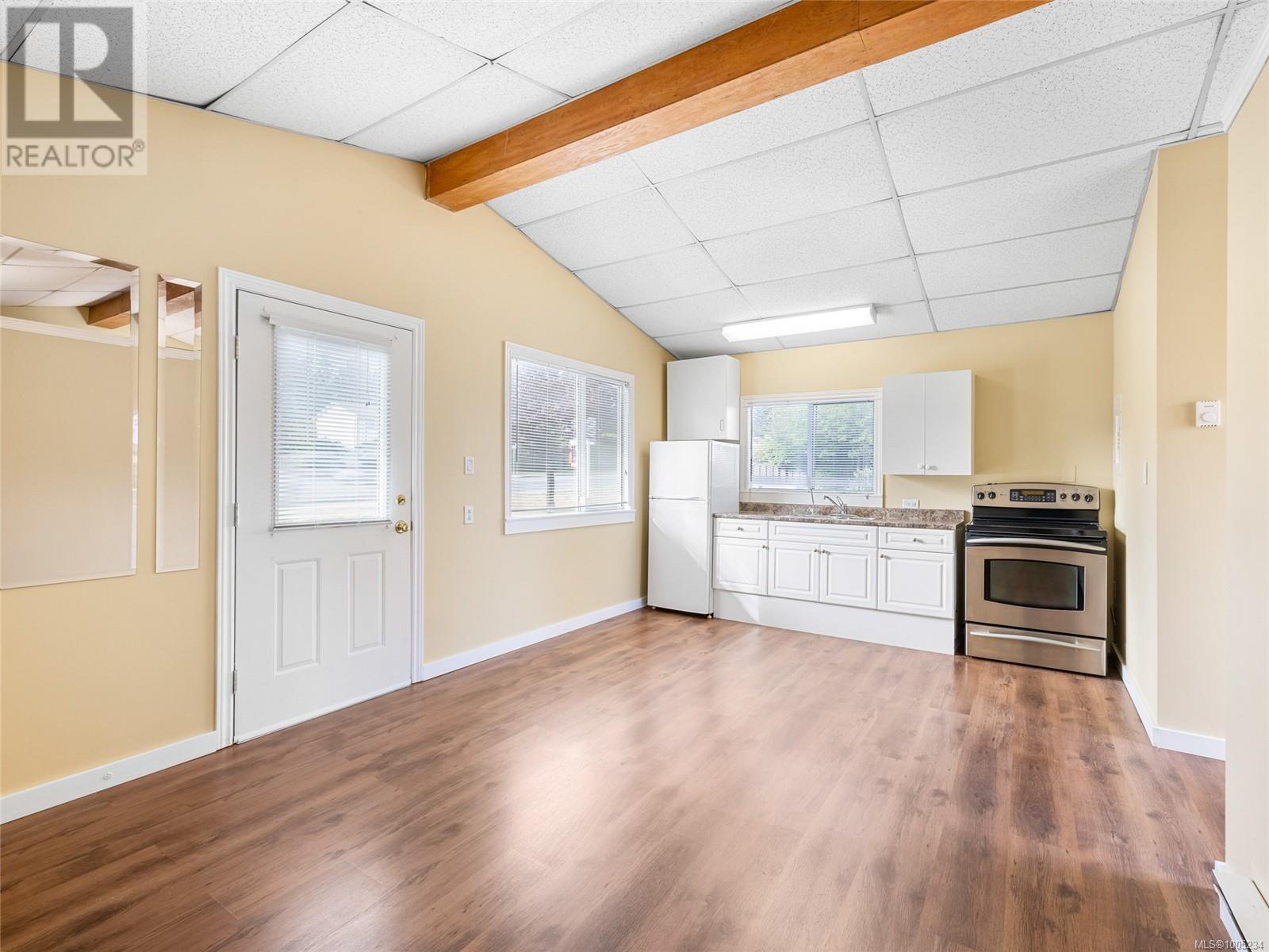 Photo 32 of 6080 Hammond Bay Rd, Nanaimo BC