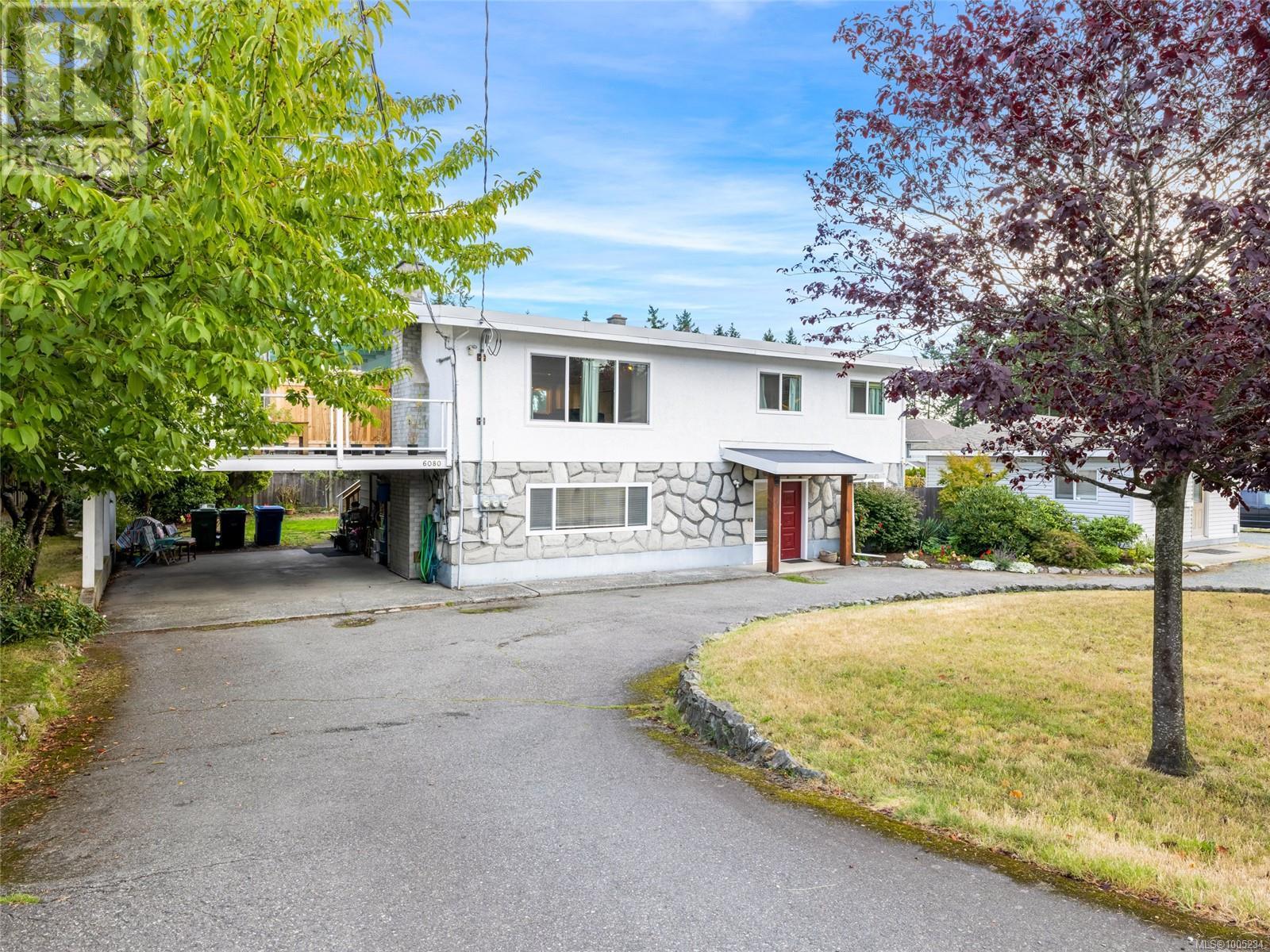 Photo 23 of 6080 Hammond Bay Rd, Nanaimo BC