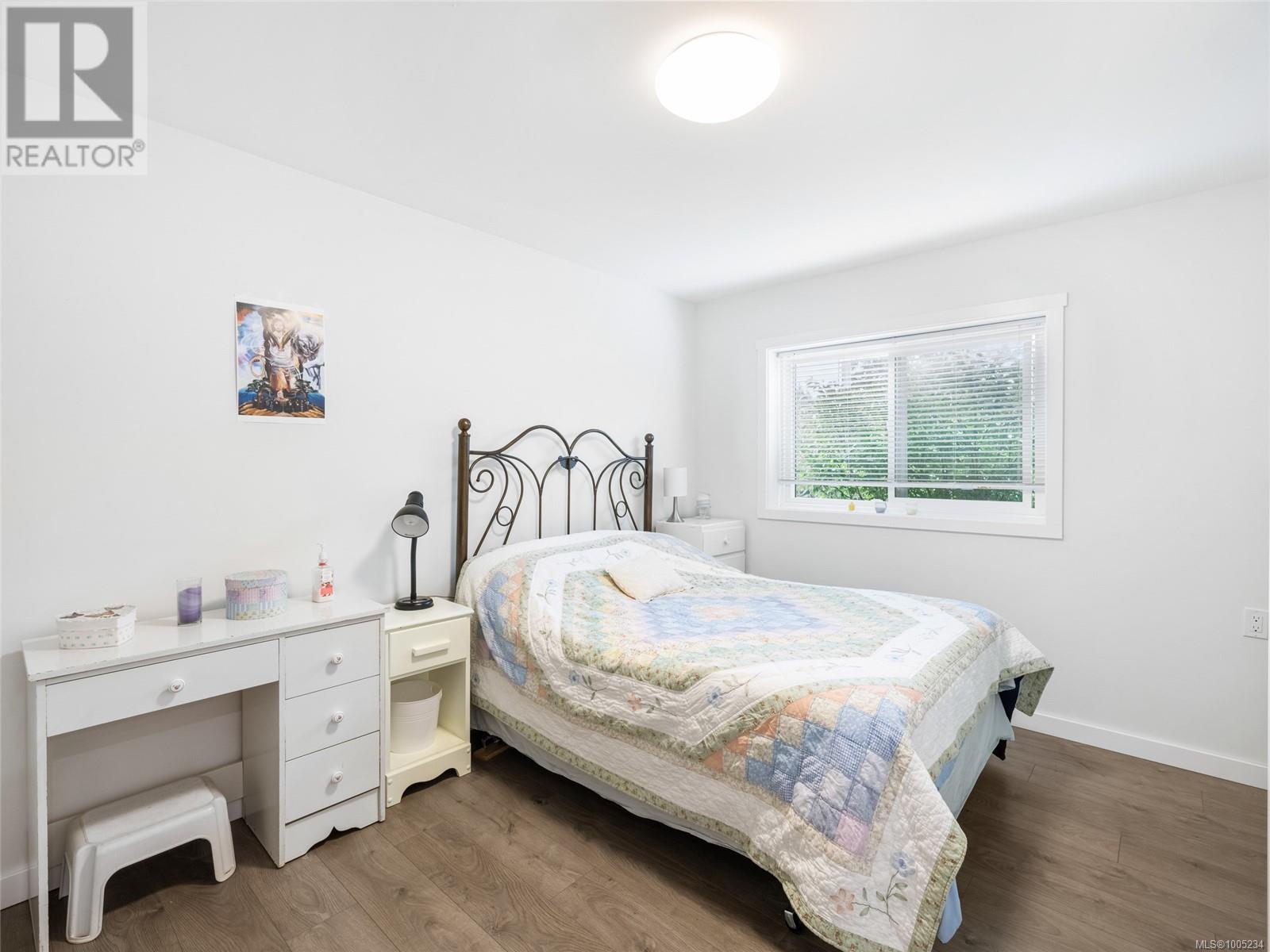 Photo 8 of 6080 Hammond Bay Rd, Nanaimo BC