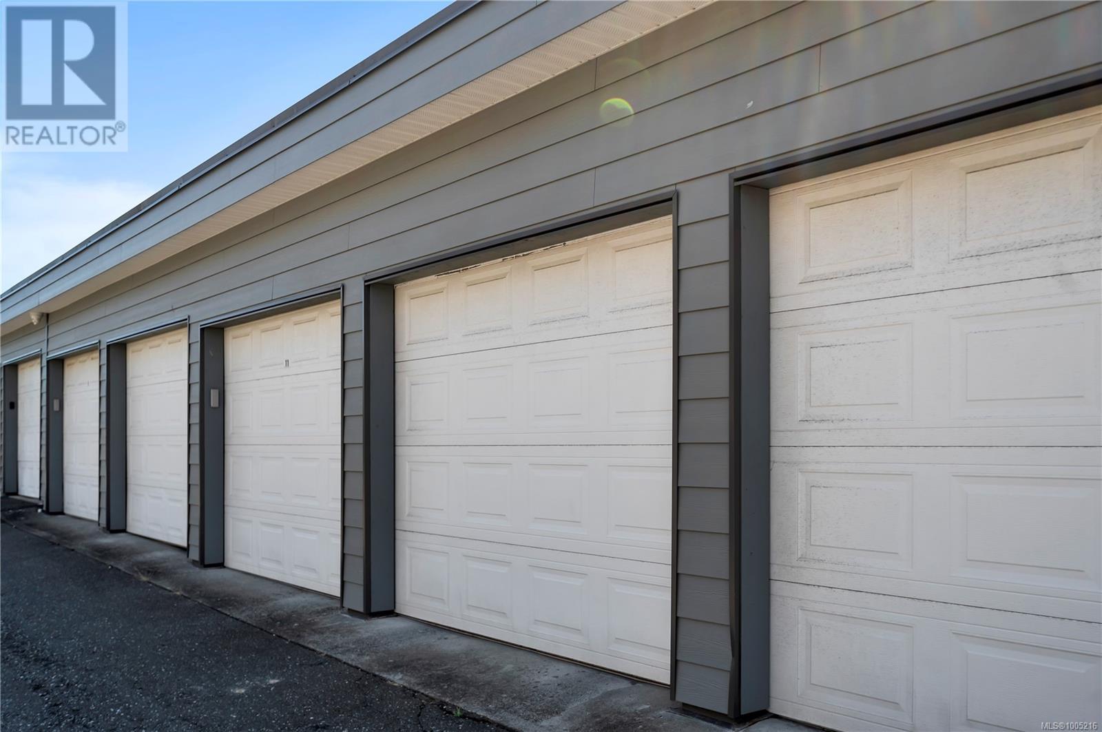 Photo 9 of 1 F 690 Colwyn St, Campbell River BC