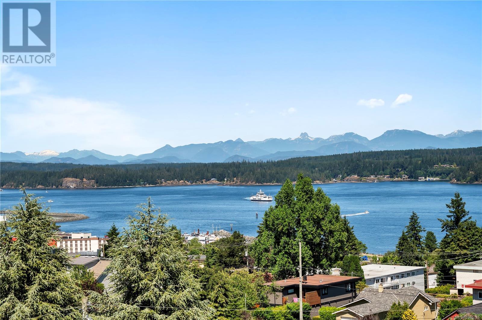 Photo 22 of 1 F 690 Colwyn St, Campbell River BC