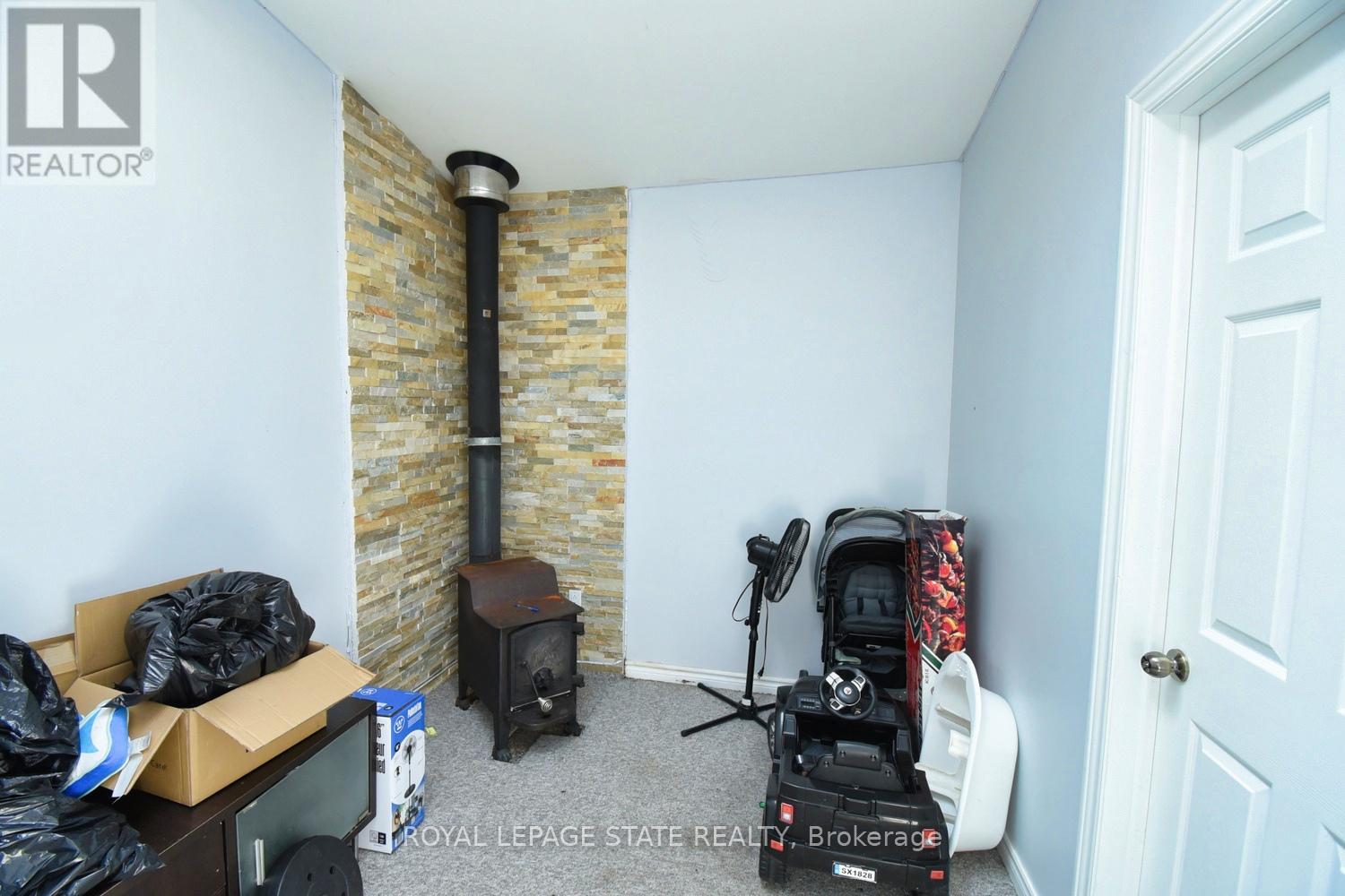 Photo 30 of 205 Ivon Avenue, Hamilton ON