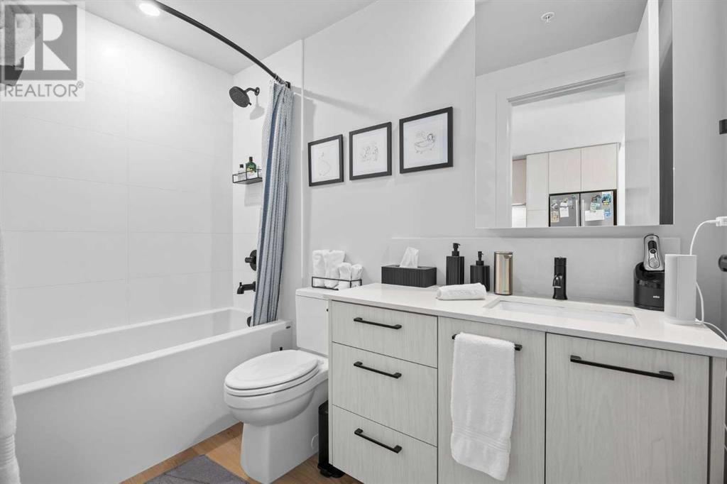 Single Family House for Sale in   Gladstone Road NW Hillhurst Calgary 
