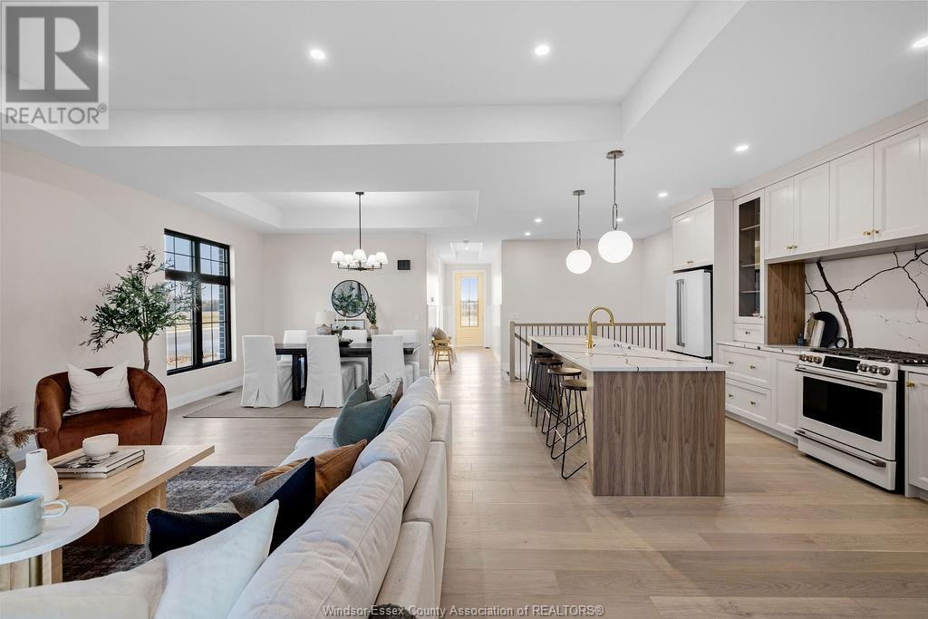 Photo 20 of 7578 Silverleaf Lane, Lasalle ON