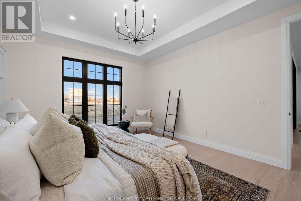 Photo 25 of 7578 Silverleaf Lane, Lasalle ON