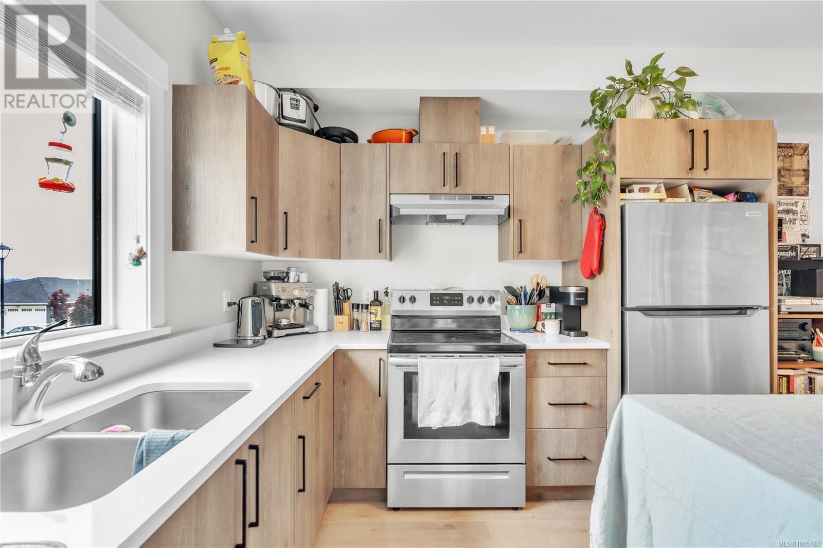 Photo 19 of 1332 Flint Ave, Langford BC