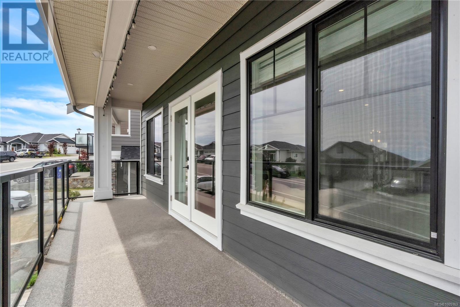 Photo 4 of 1332 Flint Ave, Langford BC