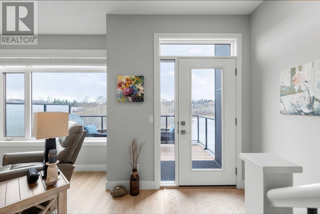 Single Family House for Sale in  Royal Elm Green NW Royal Oak Calgary 