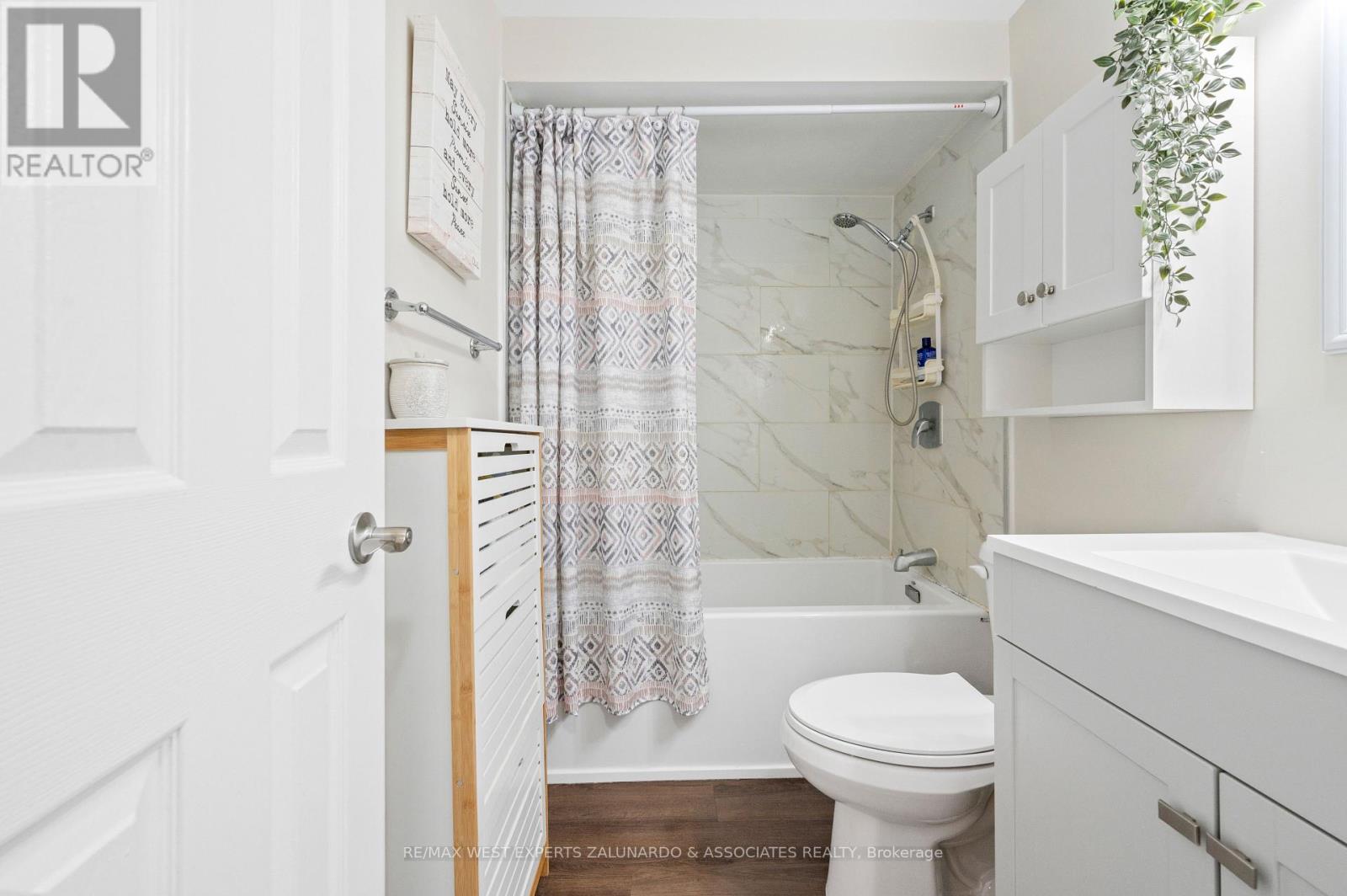 Single Family House for Sale in  WALLACE DRIVE Barrie (Northwest) 
