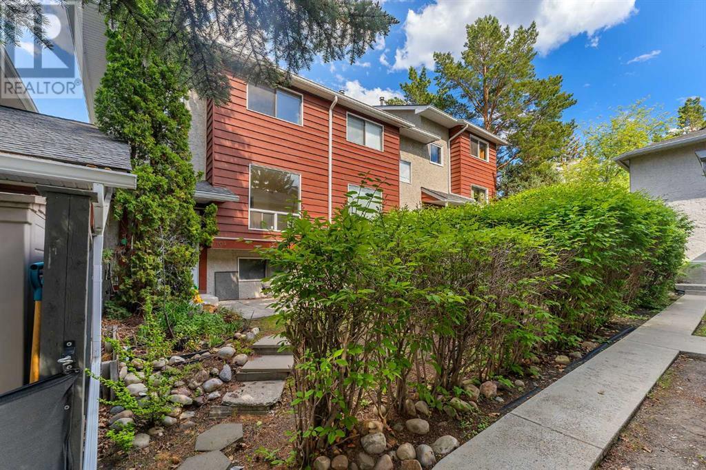 Single Family House for Sale in   Ranchview Drive NW Ranchlands Calgary 