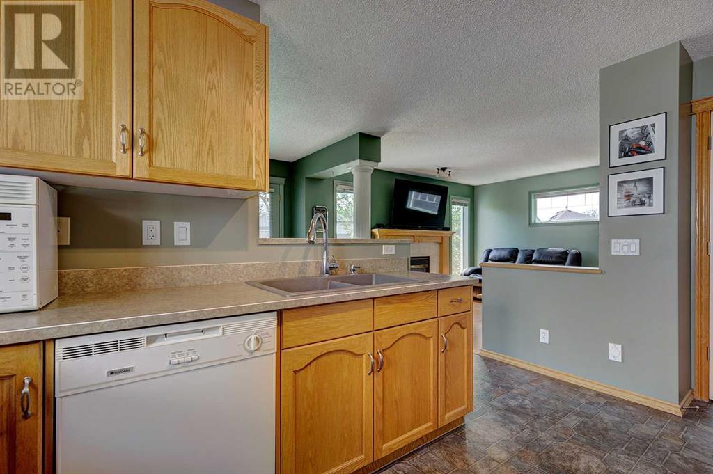 Single Family House for Sale in  Somerside Place SW Somerset Calgary 