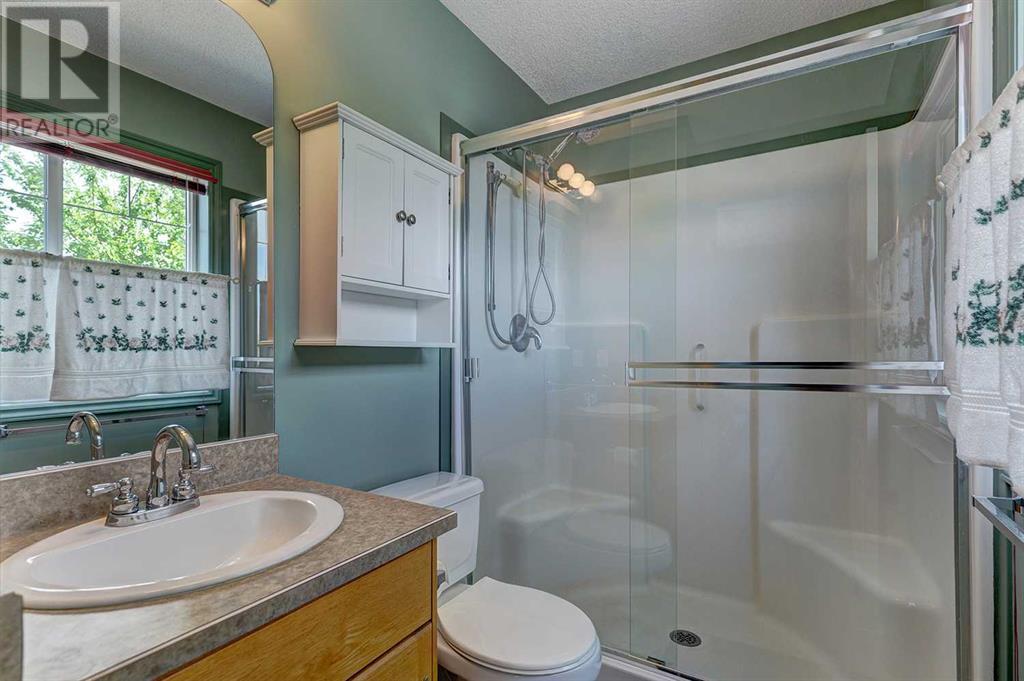 Single Family House for Sale in  Somerside Place SW Somerset Calgary 