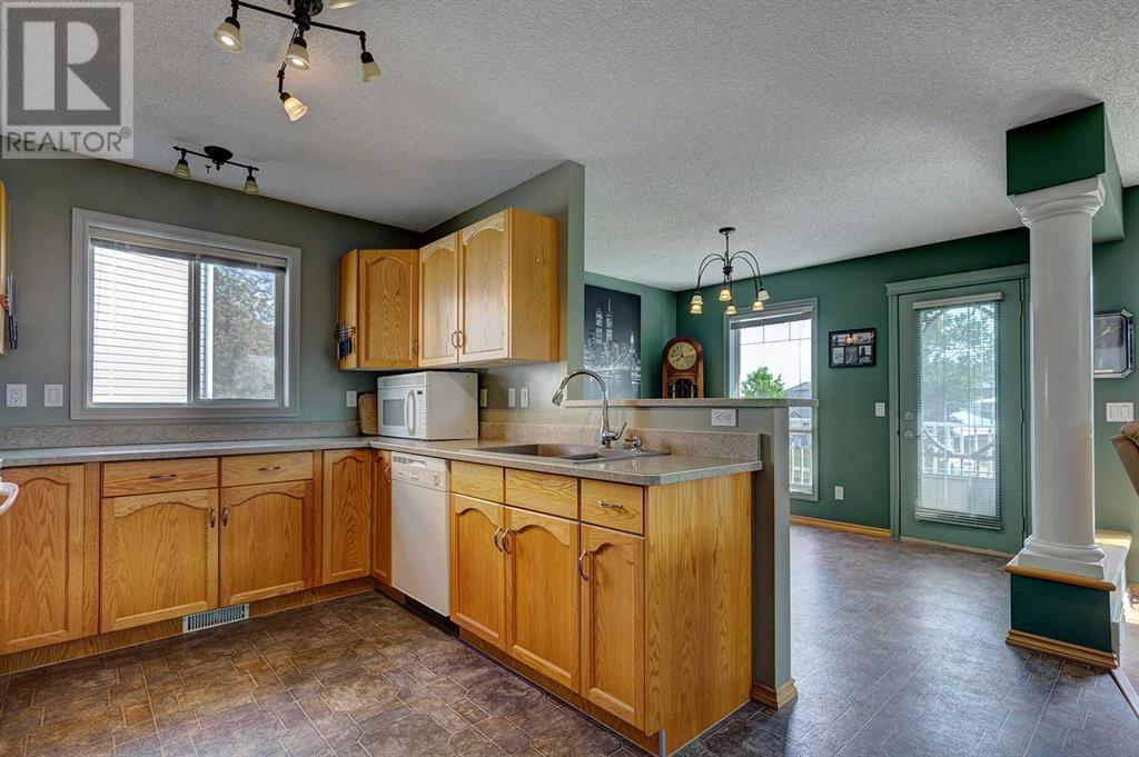 Single Family House for Sale in  Somerside Place SW Somerset Calgary 