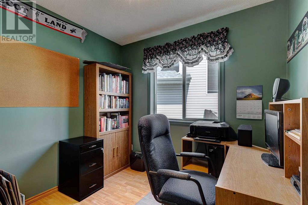 Single Family House for Sale in  Somerside Place SW Somerset Calgary 